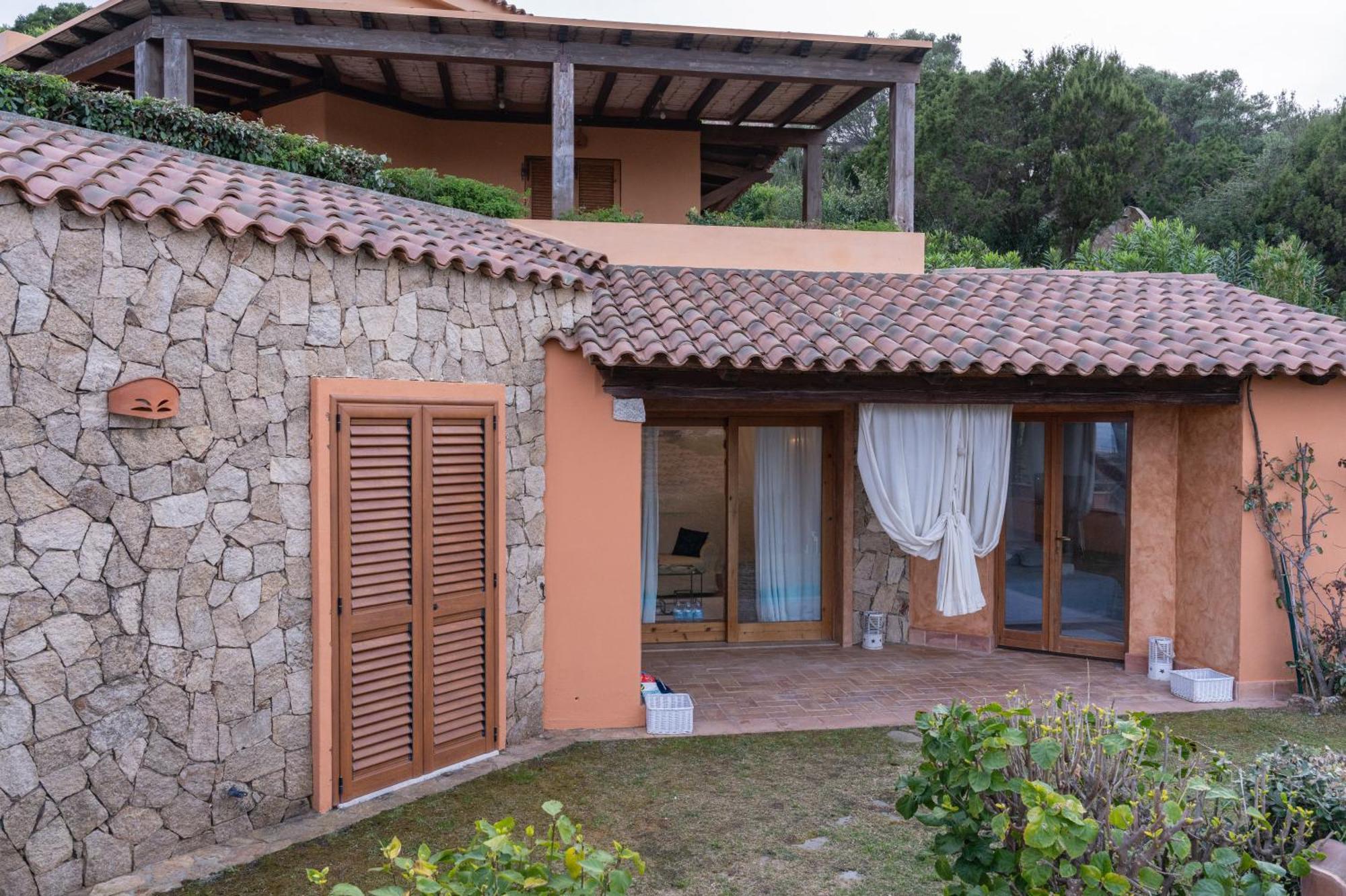 Residenza Del Barone Villa Zoe Chia - Vista Mare Exteriör bild